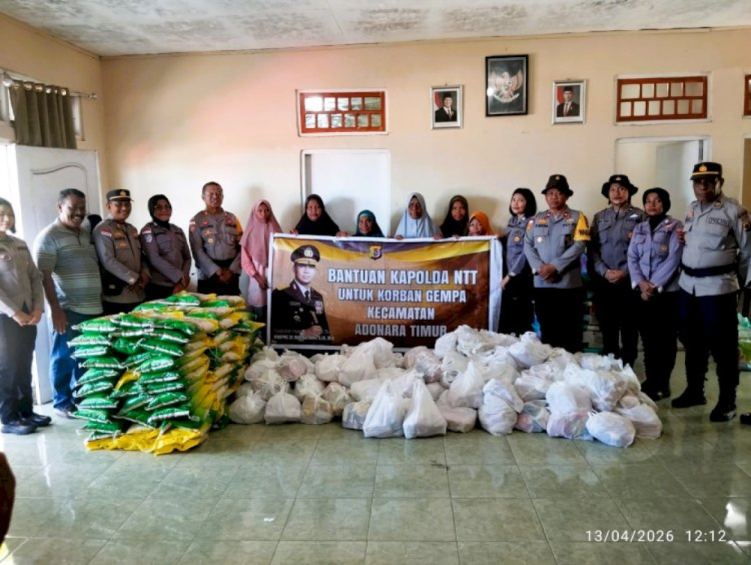 Kapolda NTT Salurkan Bantuan Sembako dan Layanan Kesehatan untuk Korban Gempa Flores Timur