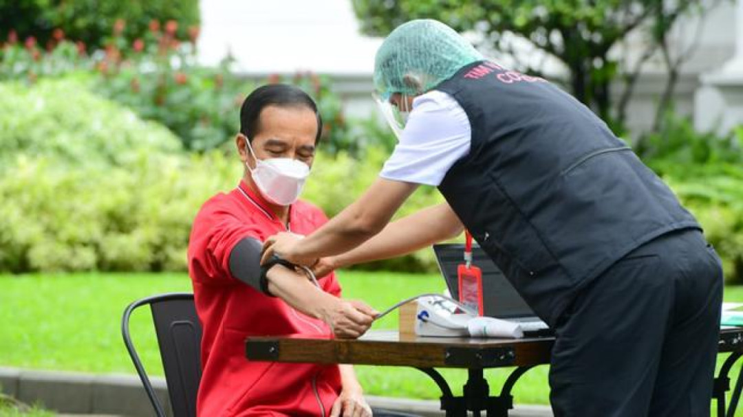 Jokowi Akan Terima Suntikan Vaksinasi Covid-19 Booster Kedua Hari Ini