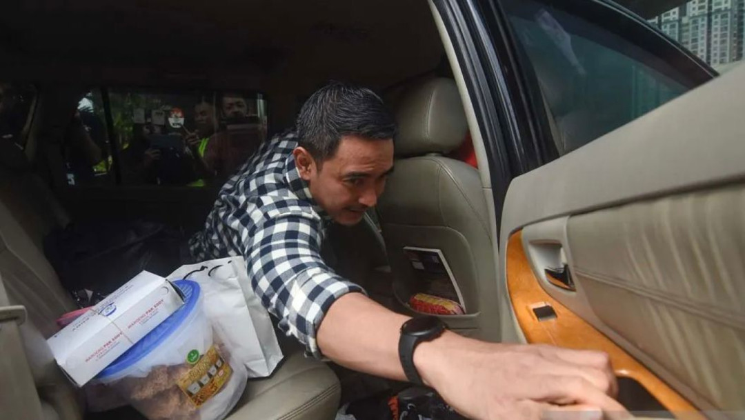 Suap RAPBD Jambi, KPK Periksa Mantan Gubernur Zumi Zola