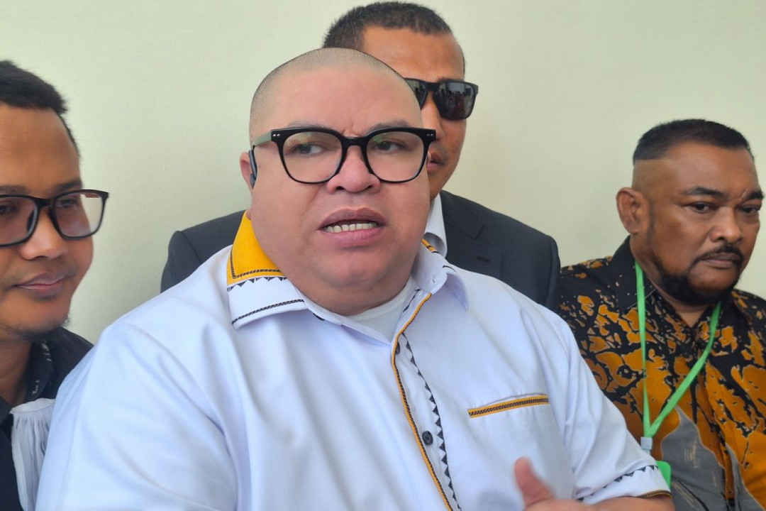 Razman Arif Kena Hukuman Penjara 1,5 Tahun dan Denda Rp200 Juta