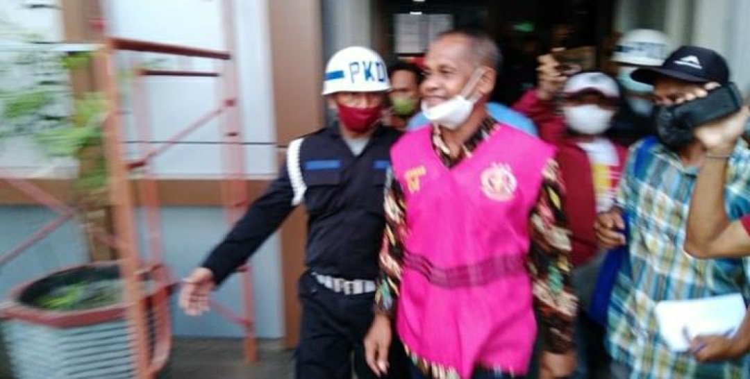 Sekda Kabupaten Seram Bagian Barat  Ditahan Kejati Maluku
