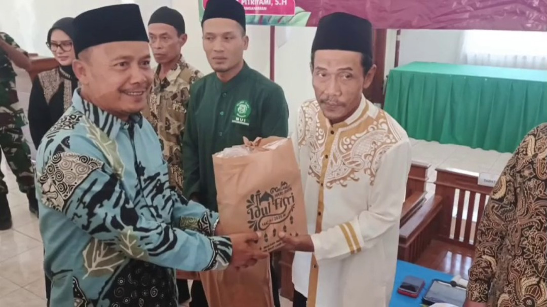 Sambut Idulfitri, Forkopimda Pangandaran Salurkan Bantuan ke Warga