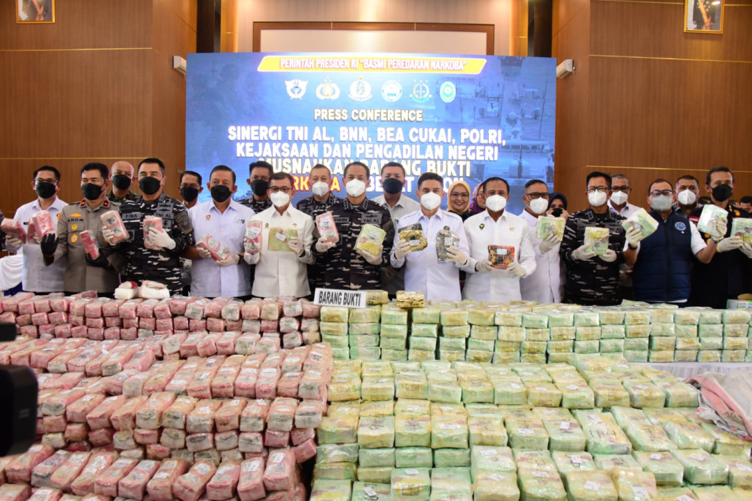 TNI AL Musnahkan 2 Ton Narkoba