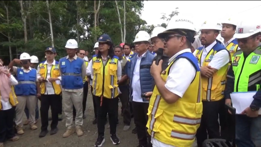 Tinjau Proyek di Jambi, Wamen PU Minta Pembangunan Sekolah Rakyat Dipercepat