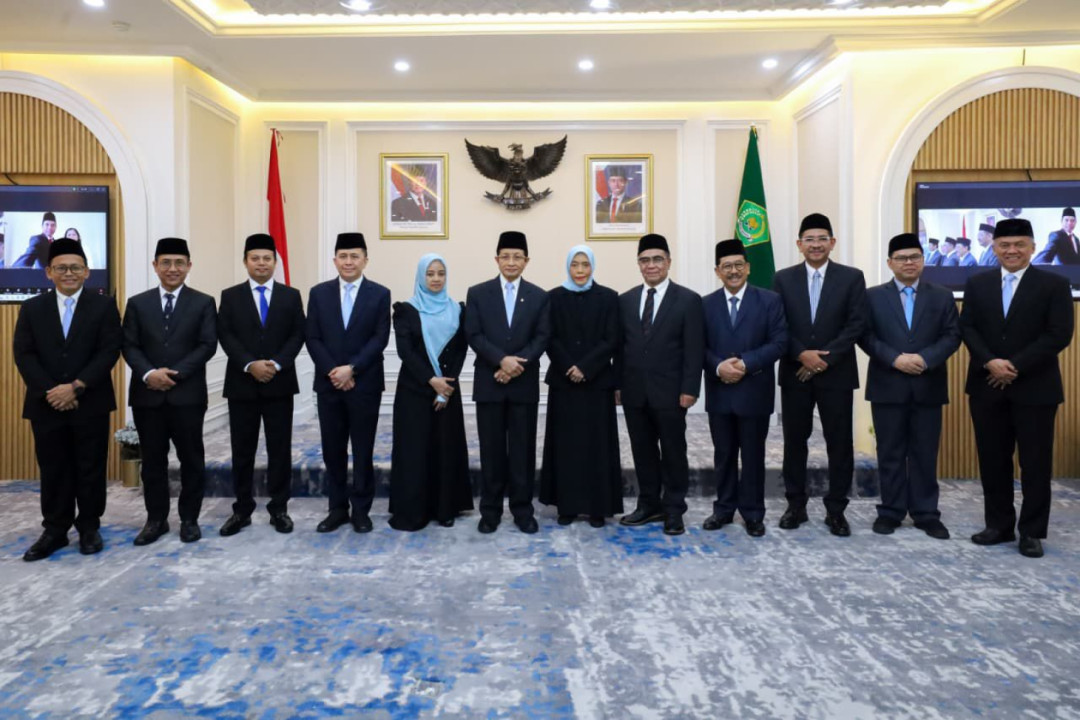 Menag Serahkan SK Presiden kepada Pengurus BAZNAS Periode 2026–2031