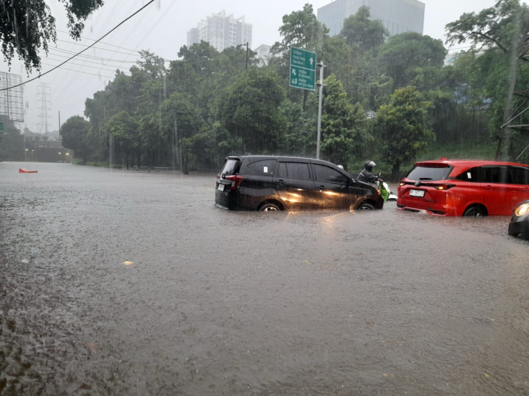 Jakarta Terendam Genangan, BPBD DKI Lakukan Penanganan