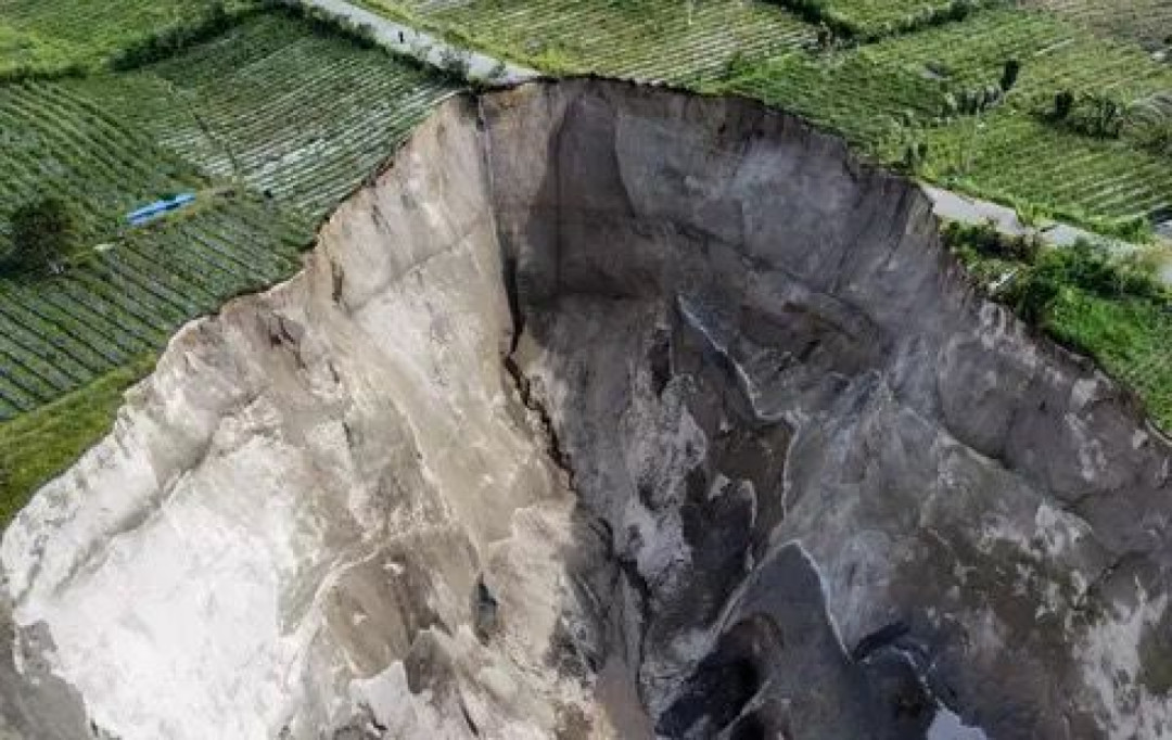BRIN Tegaskan Lubang Raksasa Aceh Tengah Bukan Sinkhole, Tapi Longsoran