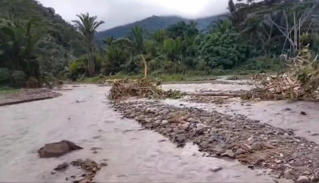 Banjir Bandang di Seram Bagian Barat: 19 Kampung Terisolir Akibat Hujan Deras