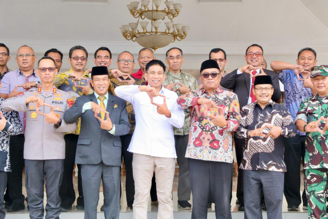 Kemendagri Tekankan Peran Daerah dalam Program MBG dan Kopdeskel Merah Putih