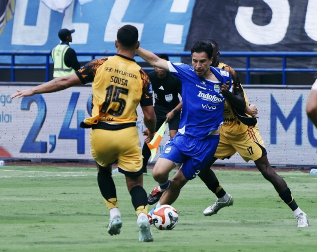 Persib Tekuk Persija, Bojan Hodak Sebut Laga Seperti Final dengan Atmosfer Luar Biasa