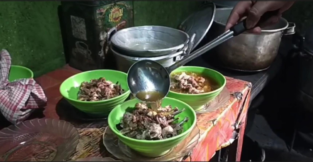 Warisan Rasa Asem-asem Kambing Nganjuk yang Tak Pernah Sepi