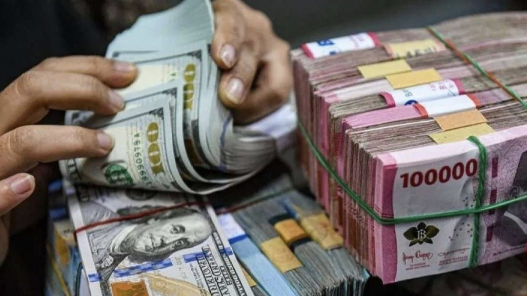 Dolar AS Stabil, Rupiah Dibuka Melemah ke Rp16.785