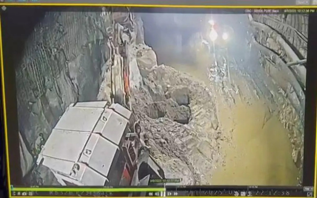 Longsor Tambang Freeport Karyawan Terjebak di Bawah Tanah