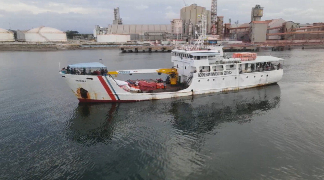 KN Antares Tetap Bersiaga untuk Penyaluran Bantuan Banjir di Aceh