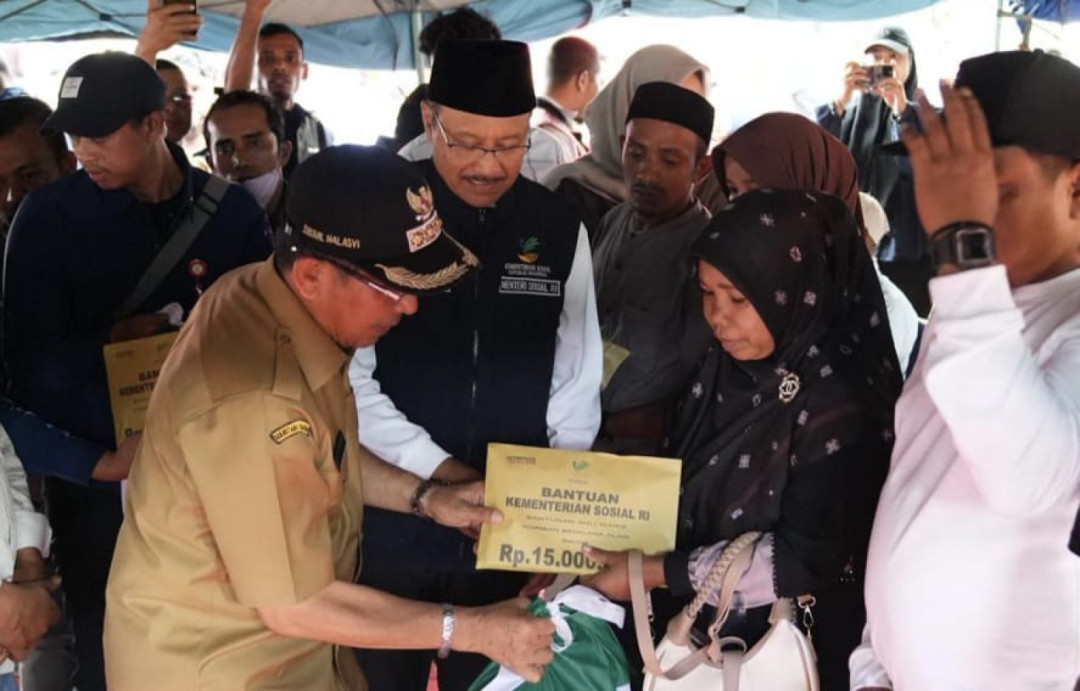 Mensos Beri Santunan 31 Ahli Waris Korban Meninggal Bencana Sumatra