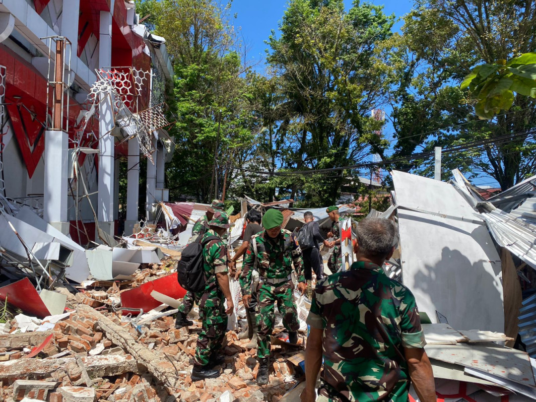TNI Gerak Cepat Tangani Dampak Gempa M 7,6 di Sulawesi Utara’