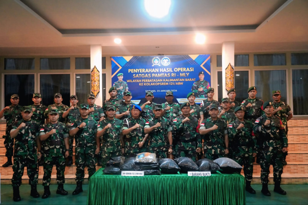 Satgas Pamtas Gagalkan Penyelundupan 12,290 Kg Ganja