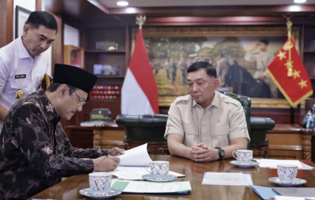 Kemensos Resmi Serahkan Pengelolaan Taman Makam Pahlawan ke Kemhan