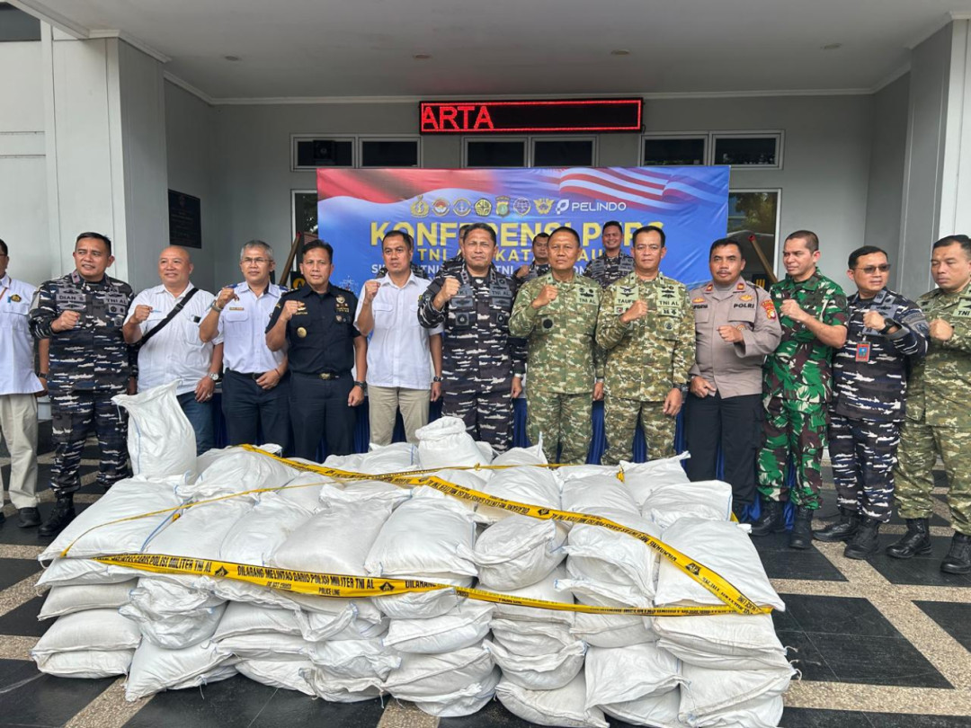 TNI AL dan Instansi Terkait Gagalkan Penyelundupan 6,1 Ton Pasir Timah Ilegal