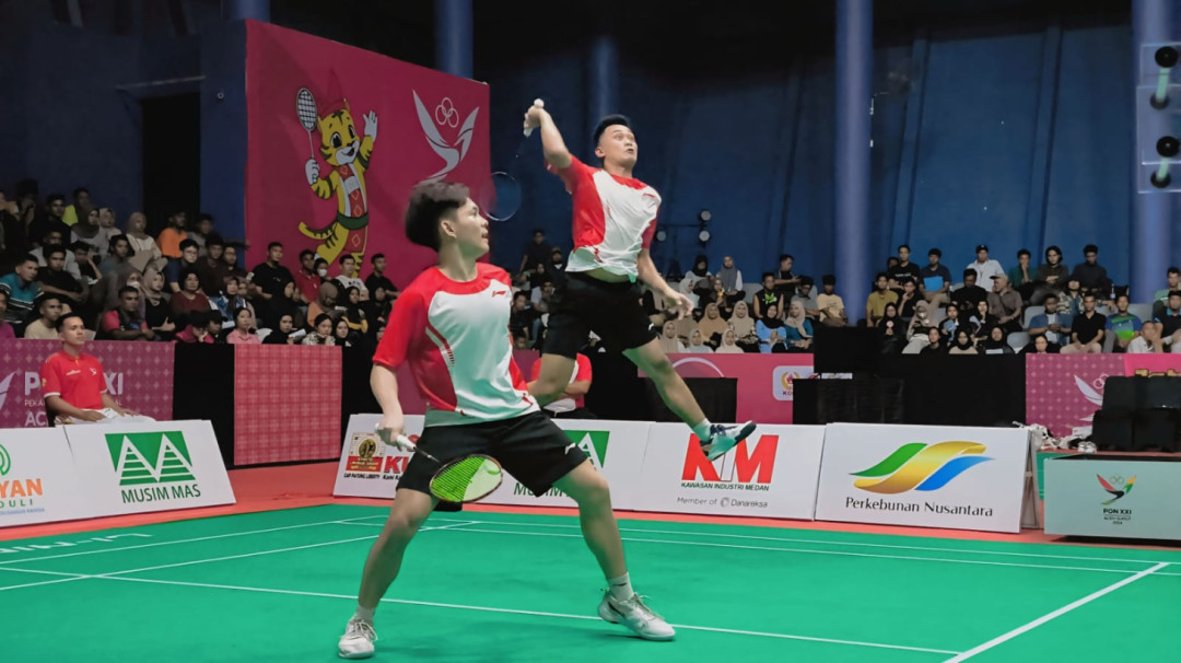 Pasangan Ganda Bulutangkis Beregu Putra Jateng Akui Ketatnya Persaingan di PON XXI