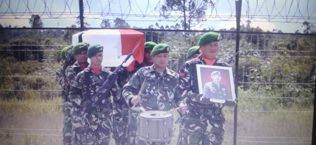 Jenazah Serka Anumerta Renaldi Siagian Tiba di Bandara Silangit, Akan Dimakamkan di Kampung Halaman Toba