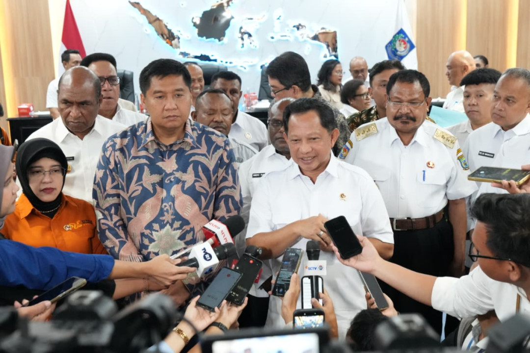 Mendagri Apresiasi Program Bedah Rumah Tidak Layak Huni di Wilayah Papua