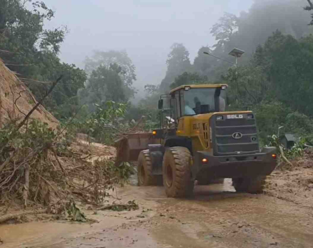Akses Padang–Solok Kembali Normal Usai Tertutup Longsor