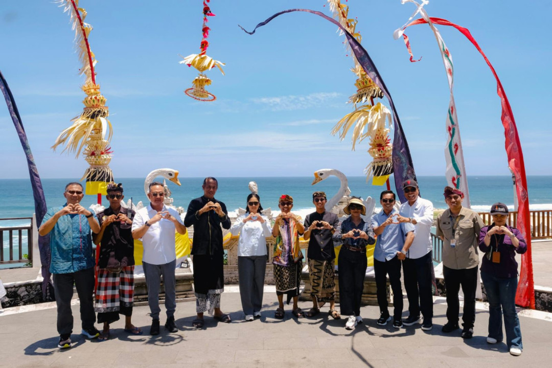 Wamenpar Tinjau Kesiapan Hadapi Lonjakan Wisatawan Bali Saat Libur Lebaran 2026
