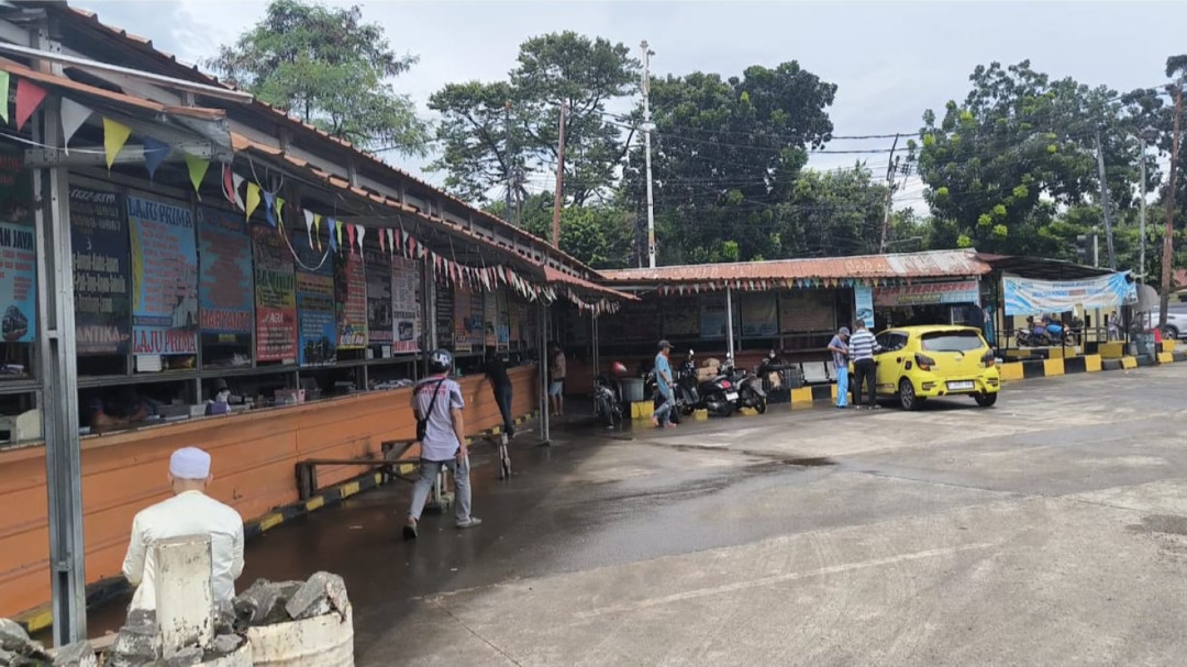 Terminal Lebak Bulus Masih Sepi Pemudik Jelang Lebaran 2026