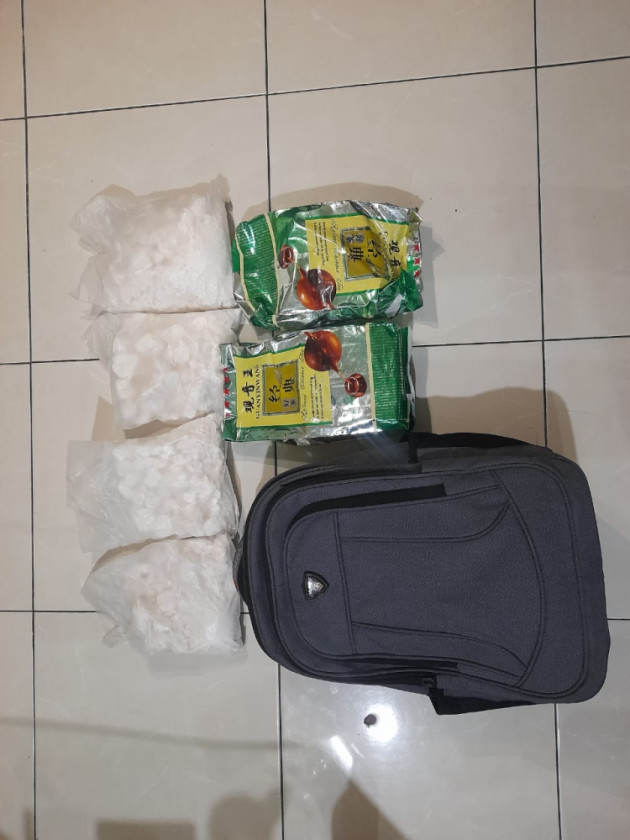 Polda Riau Gagalkan Peredaran Sabu dan Heroin di Parkiran Hotel