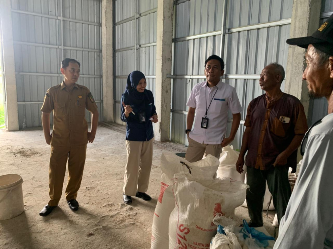 Bulog Dumai Mulai Menyerap Beras Petani