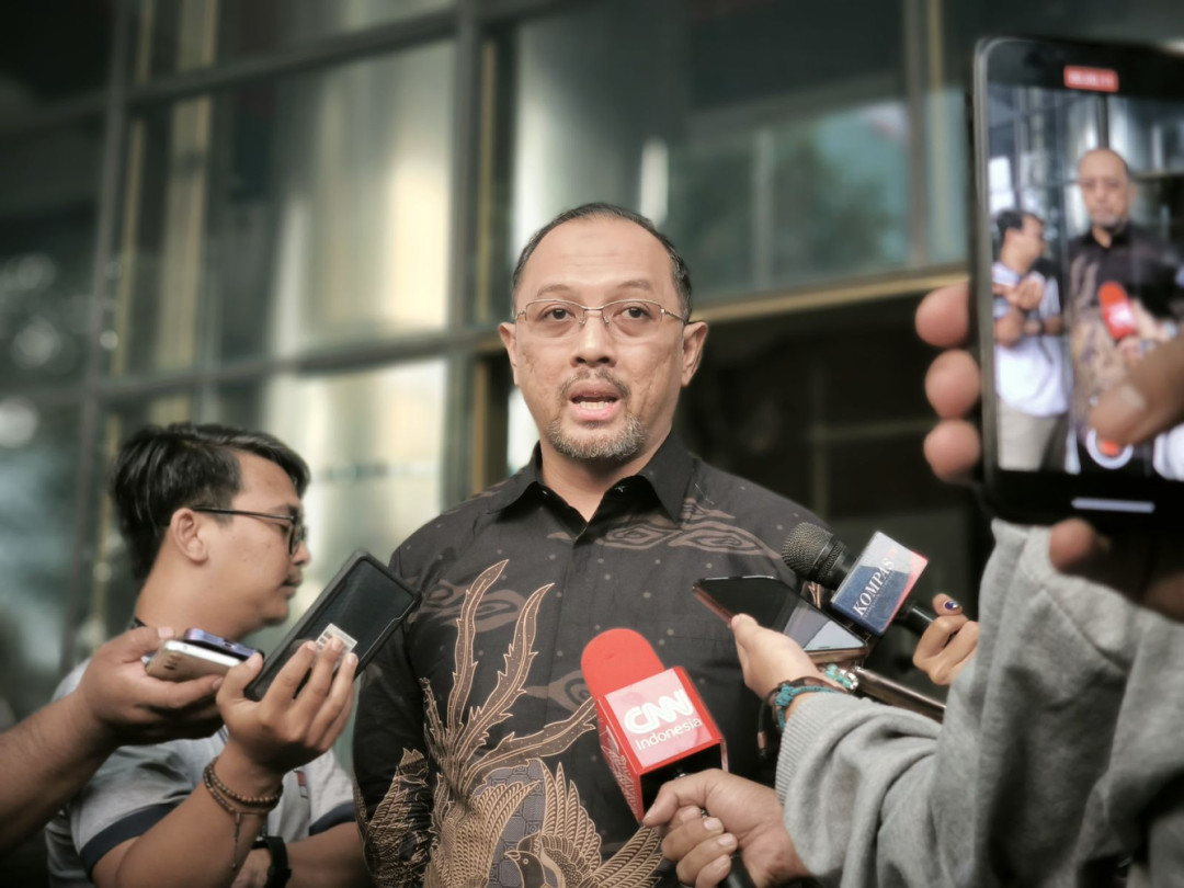 Geledah Rumah Eks Anggota DPR Ahmad Ali, KPK Sita Uang Hingga Tas 