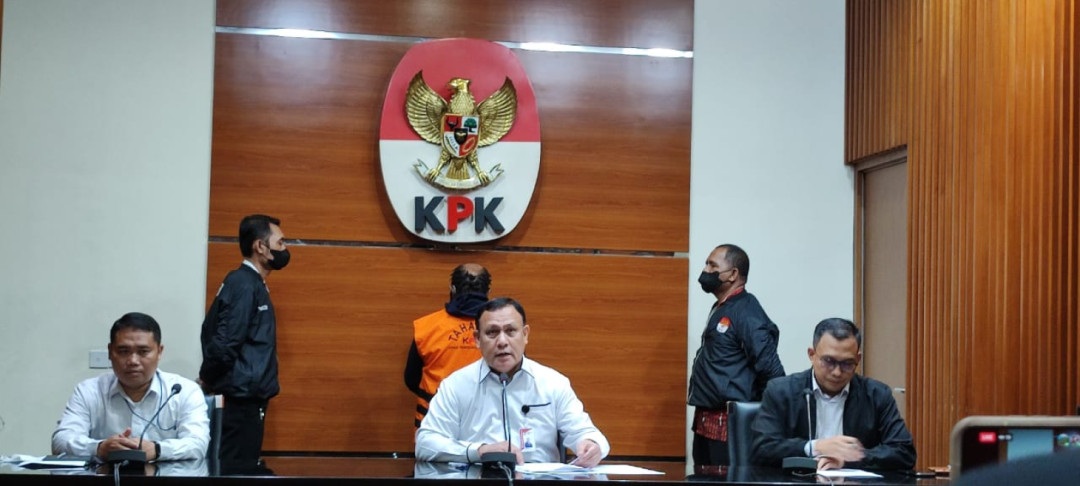 KPK Perpanjang Masa Penahanan Bupati Mamberamo Tengah Selama 40 Hari