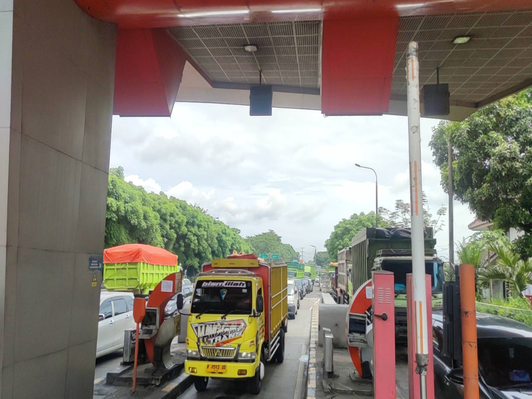 Lebih dari 170 Ribu Kendaraan Melintas Tol Tangerang–Merak Jelang Tahun Baru