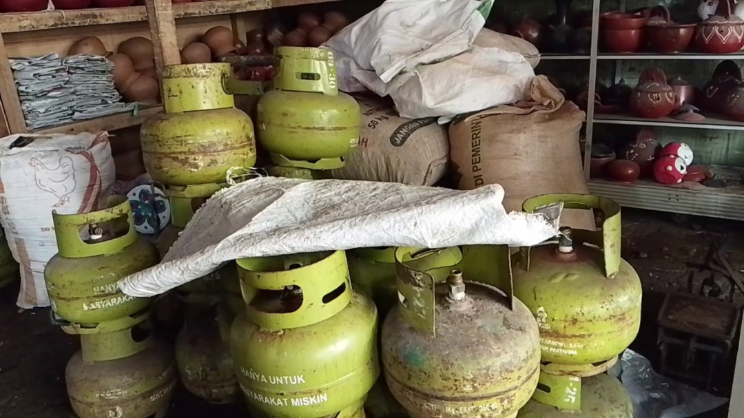 Elpiji 3 Kg Langka di Lombok Tengah, Harga Tembus Rp22 Ribu per Tabung