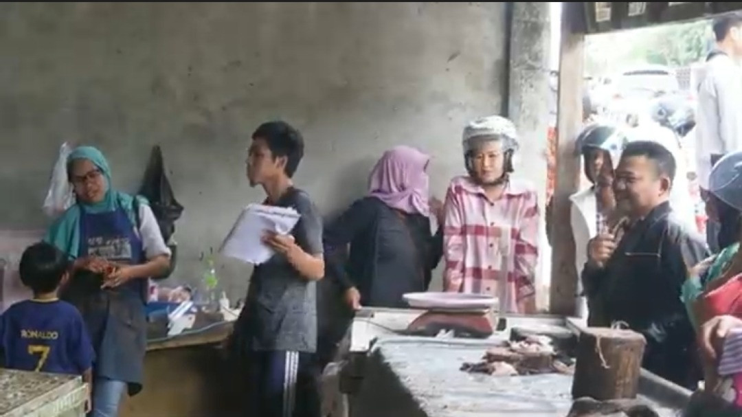 Harga Ayam Broiler Anjlok Hingga 16 Ribu Per Kilogram