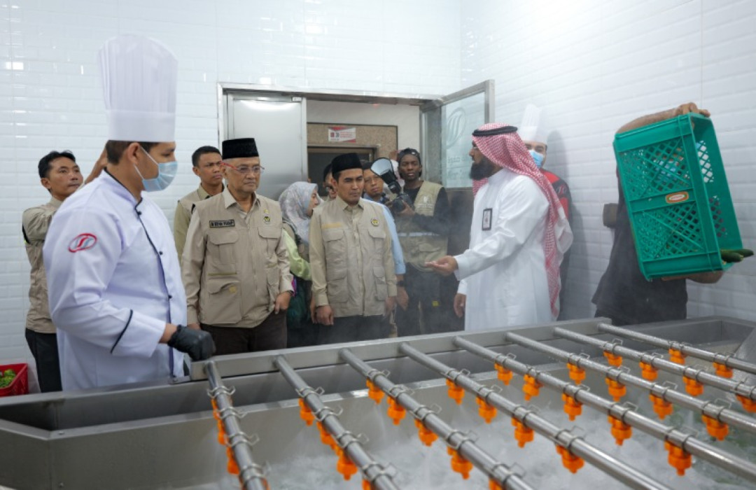 Kemenhaj Pastikan Standar Dapur Haji di Mekkah Bercita Rasa Nusantara
