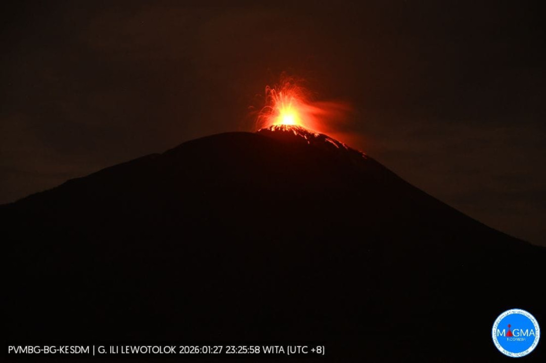 Gunung Api Aktif di Kabupaten Lembata Dilaporkan Dua Kali Erupsi Disertai Gempa