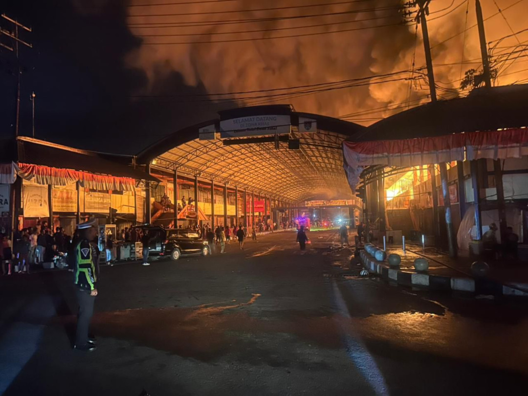 Kebakaran Hebat Landa Kawasan Pasar Payakumbuh