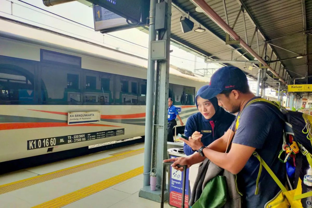 KAI Daop 1 Catat Lonjakan Penumpang Capai 325 Ribu Orang Selama Libur Maulid Nabi