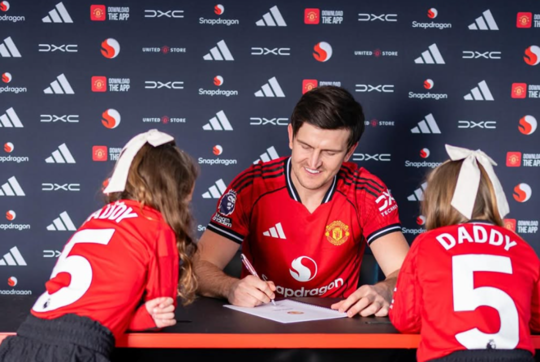 Harry Maguire Perpanjang kontrak di Manchester United Hingga 2027