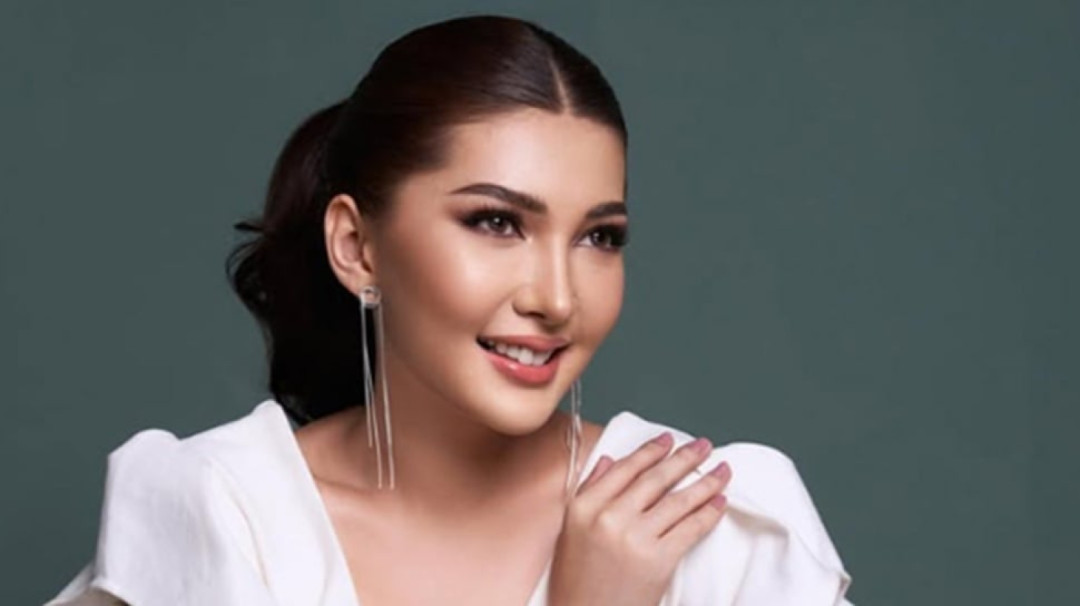 Diduga Praktik Ilegal, Jeni Rahmadial Fitri Dicabut dari Puteri Indonesia Riau 2024