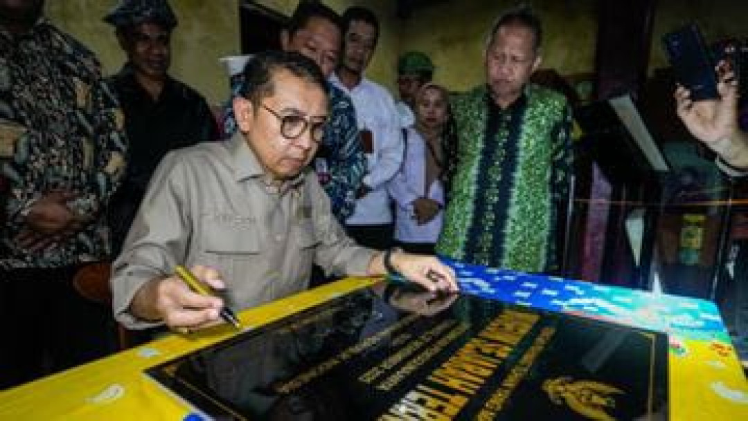 Menbud Resmikan Museum Sejarah Ternate Perkuat Literasi Budaya