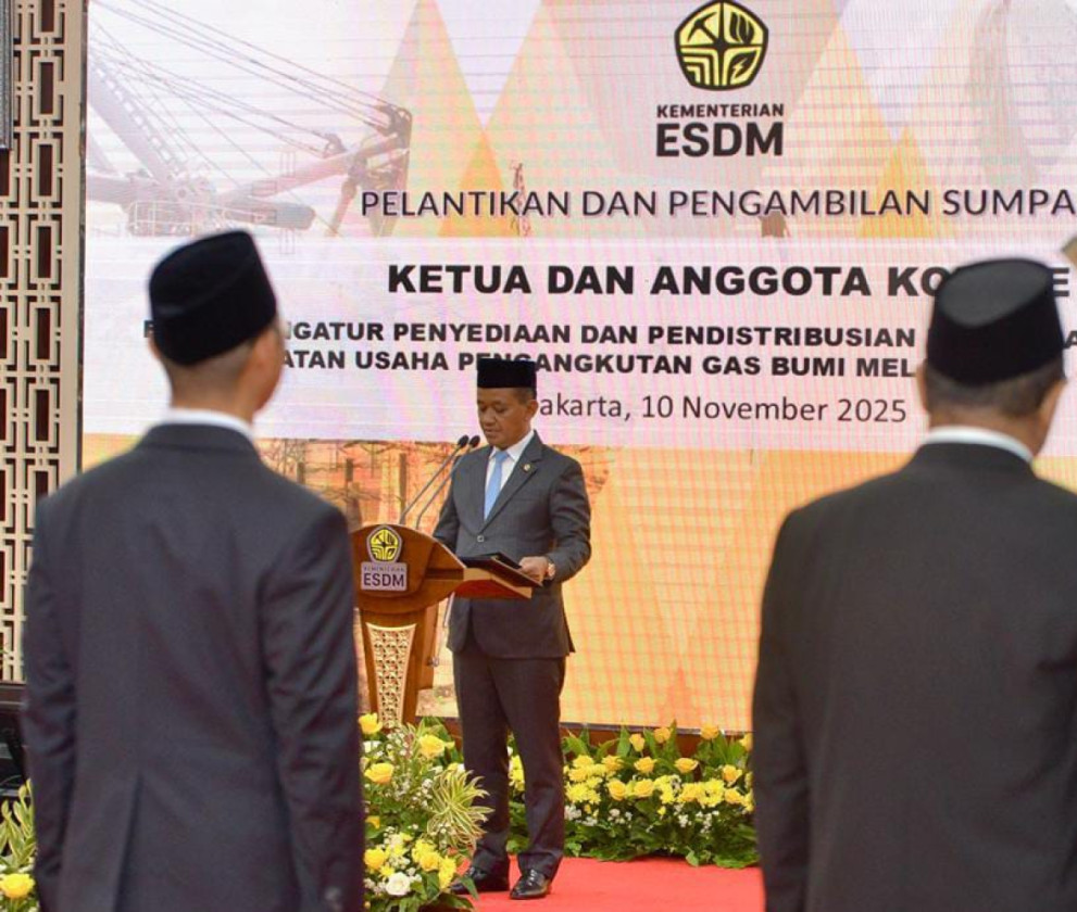 Menteri ESDM Minta BPH Migas Efisienkan Tarif Gas dan Pastikan Pasokan BBM Jelang Nataru