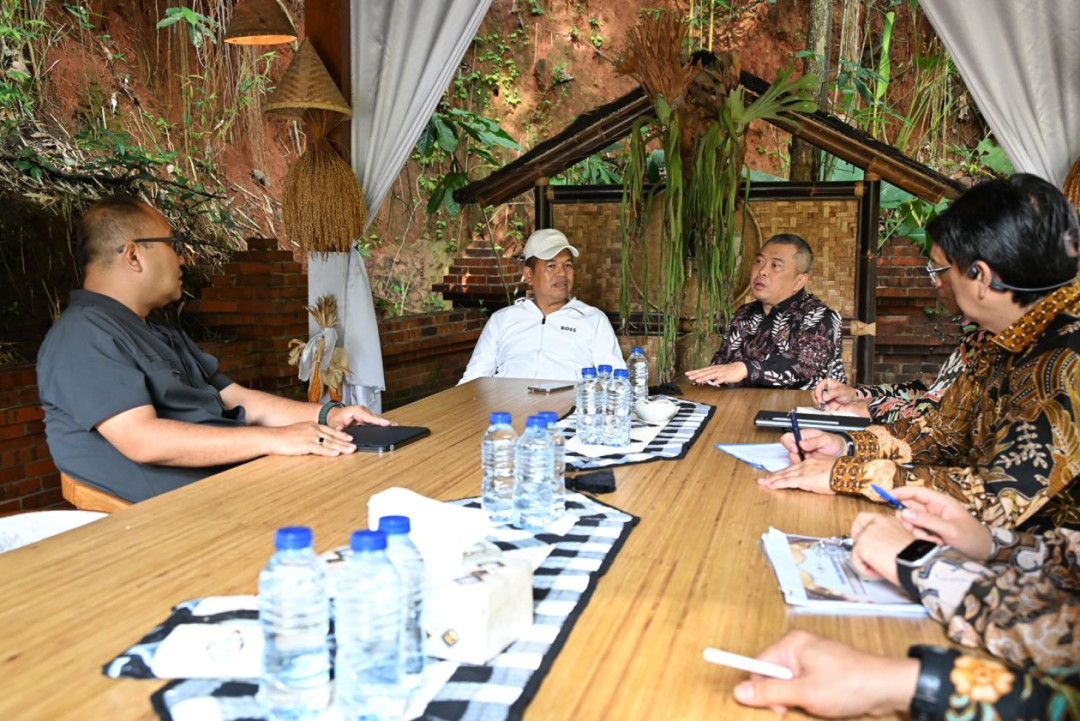 Menhub Dudy dan Gubernur Dedi Bahas Kesiapan Angkutan Lebaran 2026 di Jawa Barat