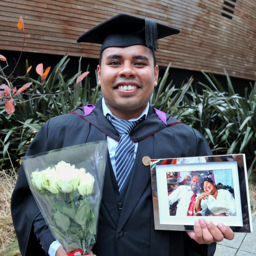 Perjalanan Lukas Norman Kbarek: Dari Biak Numfor ke Inggris Lewat Program ADEM