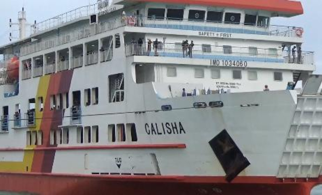 Cuaca Ekstrem Menghambat Pelayaran di Selat Sunda, Ribuan Penumpang Tumpuk di Pelabuhan Bakauheni