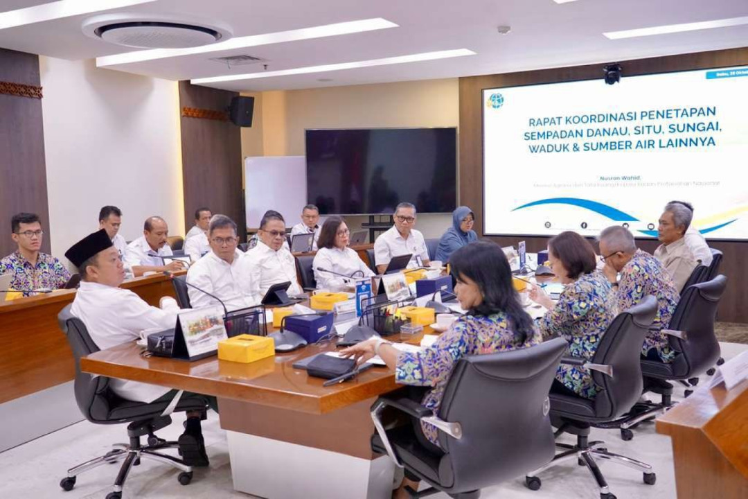 Cegah Banjir, Menteri ATR/BPN Minta Bangunan di Sempadan Sungai Ditertibkan