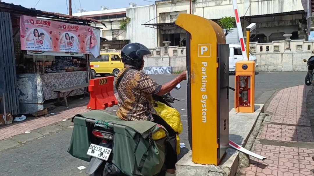 Pemkab Klungkung Tingkatkan Layanan Parkir, Pasang 11 Unit Tollgate Elektronik