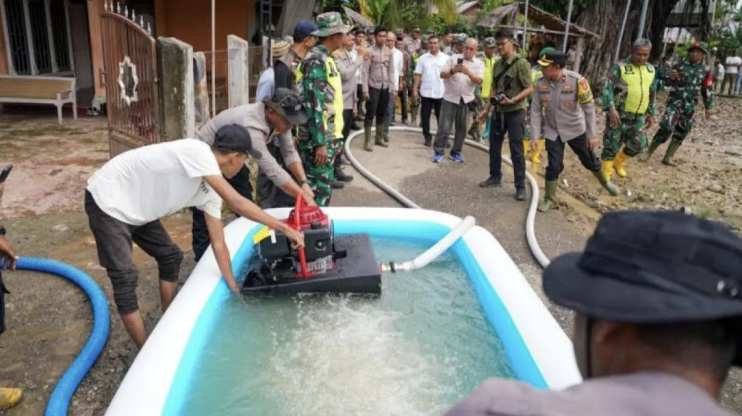 KSP Kirim Pompa Apung Bantu Bersihkan Rumah Terdampak Banjir di Aceh